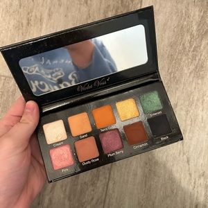 Violet Voss Essentials Eyeshadow Palette